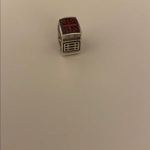 Pandora London Calling charm
